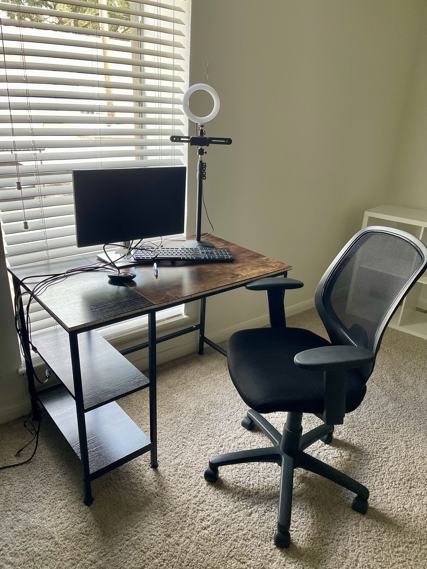Computer Desk & Chair…