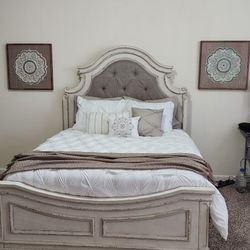 Queen Bed Set 
