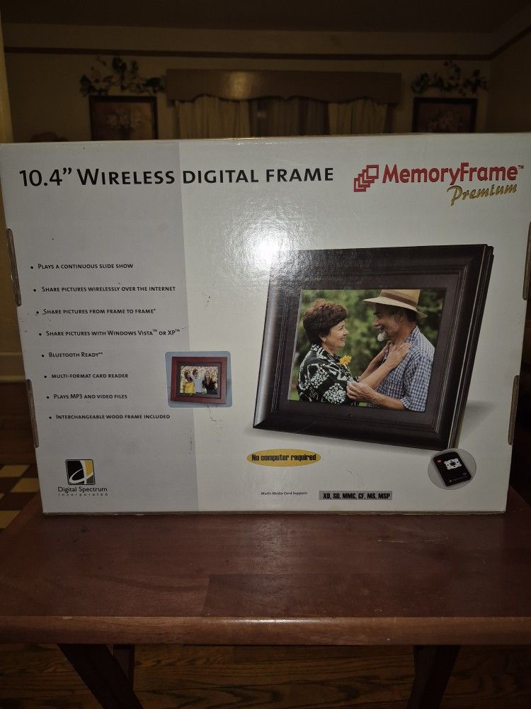 10.4" Wireless Digital Frame