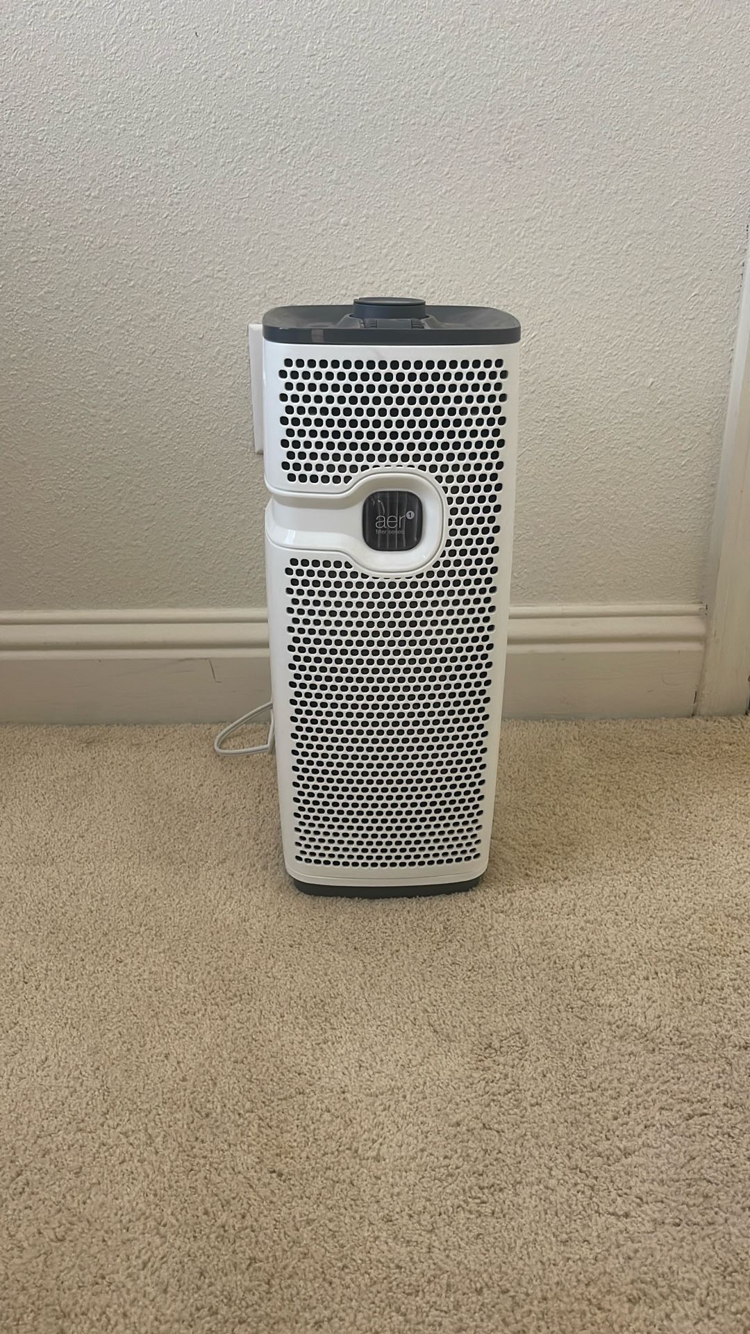 Bionaire True HEPA AER1 Mini Tower Air Purifier 3-Stage Filtration System White