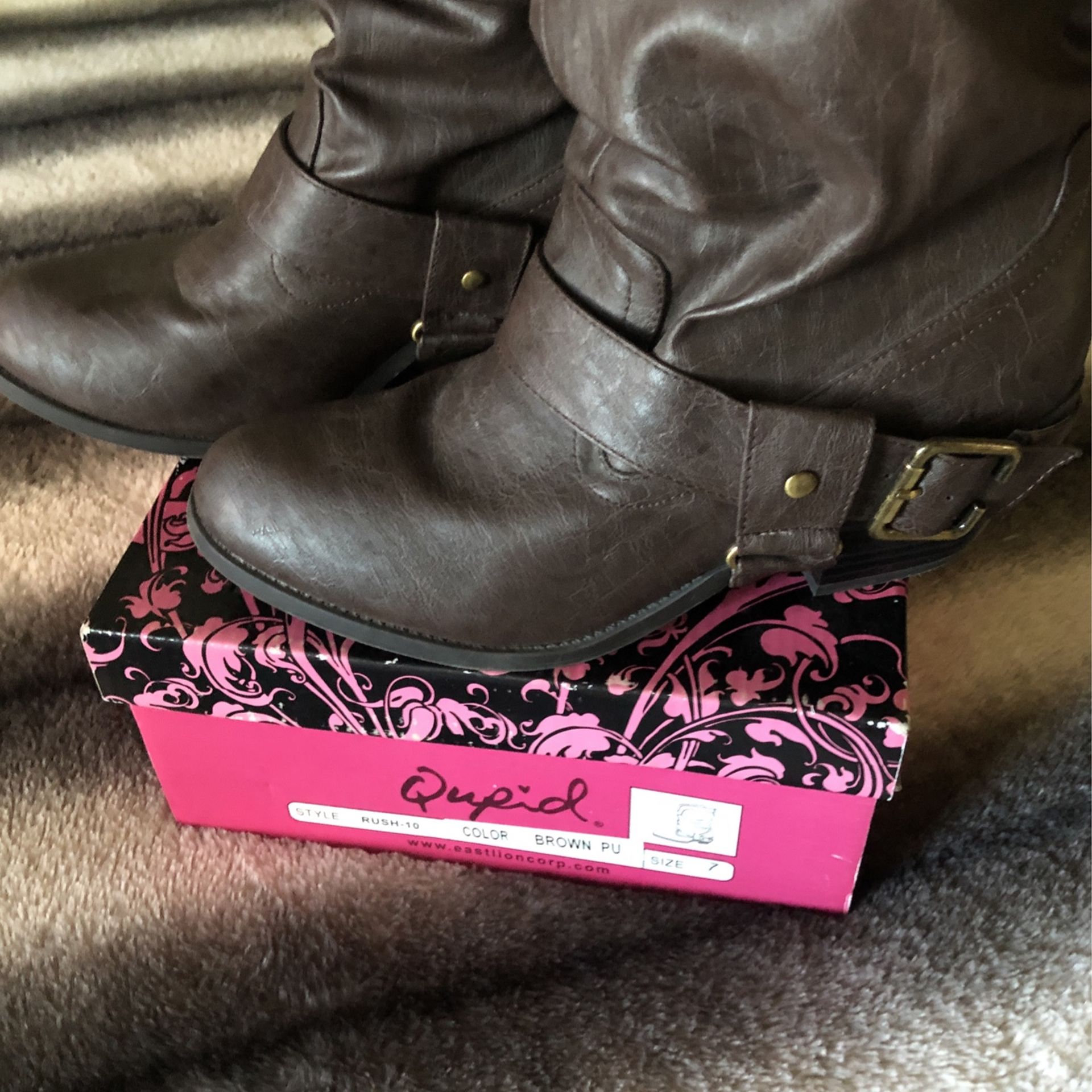 New Qupid/ Rush-10 .. Brown Cowgirl Boots Size 7