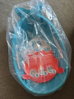 Skip hop moby baby tub