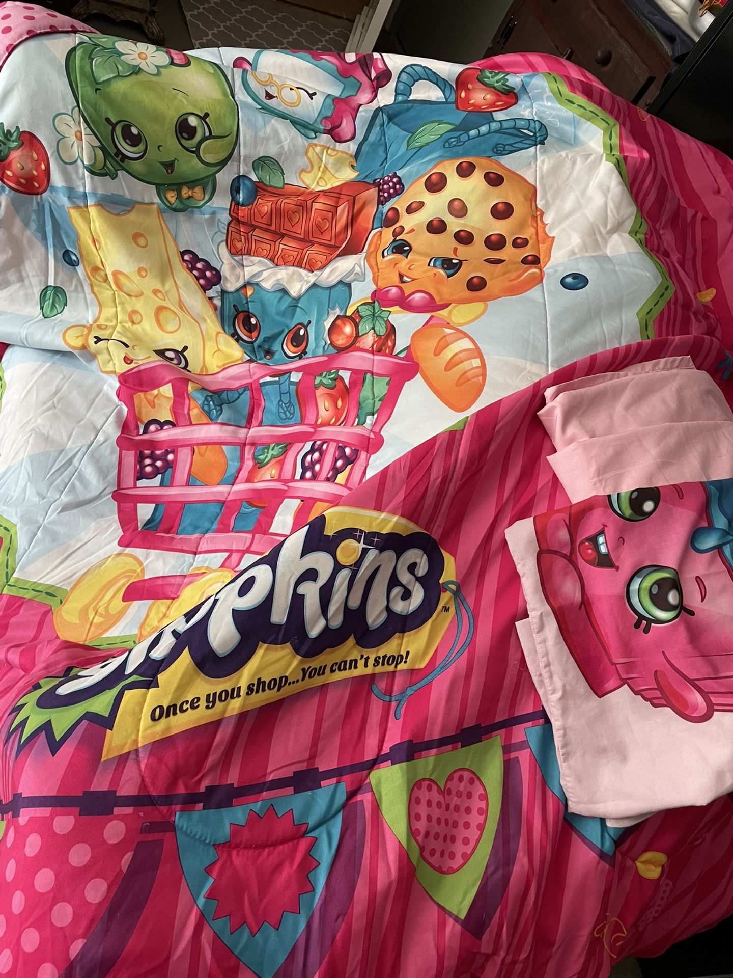 Shopkins Full Comforter Setreversible