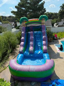 Large inflatable pool