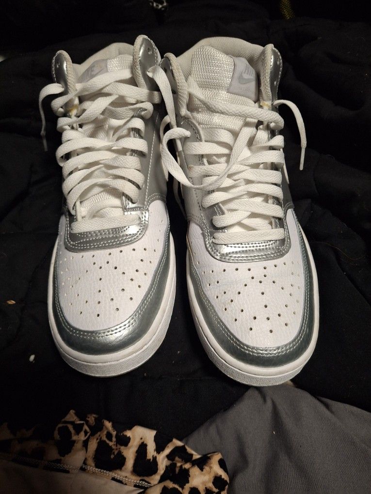 Womens Size 9.5 Nike High Top Worn 1x
