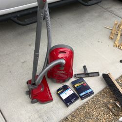 Eureka, vacuum cleaner works real good