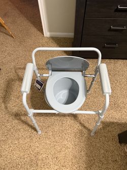 Portable Bedside Commode Chair with Armrests