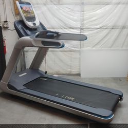 Precor TRM 885 V2 P80 Commercial Treadmill Touchscreen Exercise Jogging Star Trac Life Fitness Landice TRUE Sole Horizon Proform Nordictrack Peleton