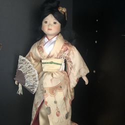 Beautiful 17" tall  Geisha Porcelain Doll