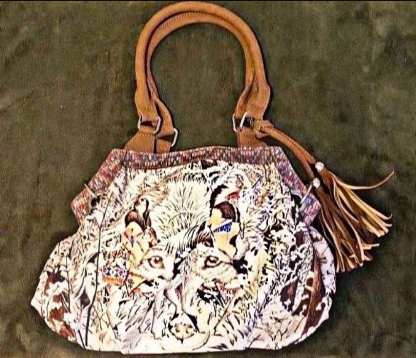 Brand New Without Tags Bradford Exchange Purse With Attachable/ Detachable Strap