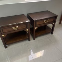 Cute Vintage Pair Of 1 Drawer Nightstands End/side Tables 