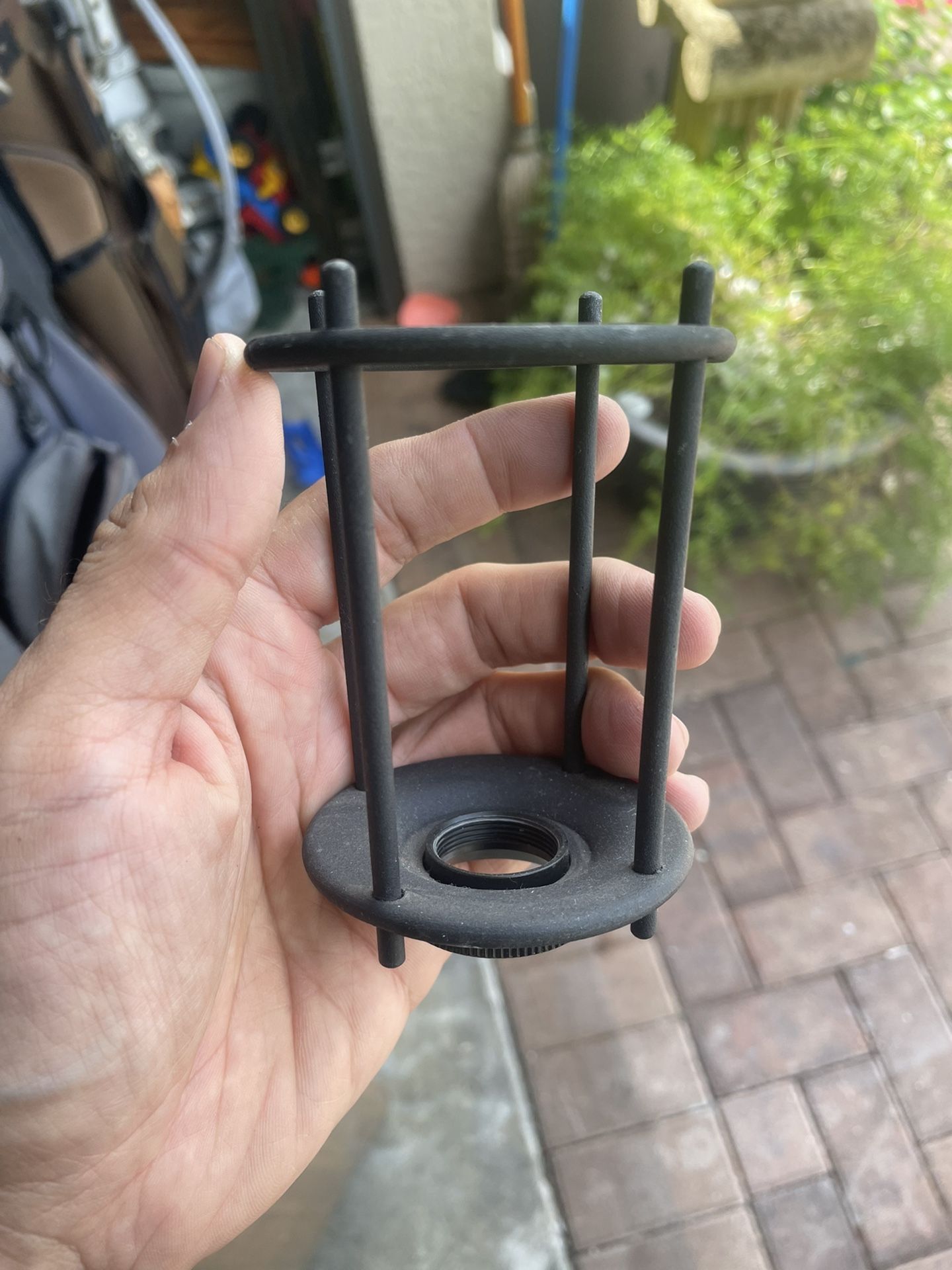 Metal studio microphone bracket