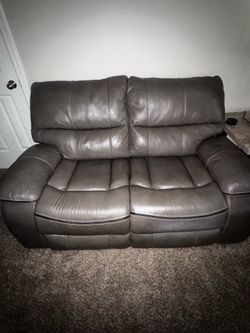 🏡 Living Room Set for Sale – $600 OBO (Need Gone ASAP!)