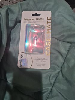 MagSafe iridescent magnetic wallet