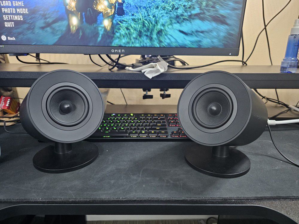 Razer - Nommo V2 X Full-Range 2.0 PC Gaming Speakers (2 Piece) - Black
