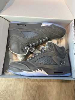 Wolf grey Jordan 5’s