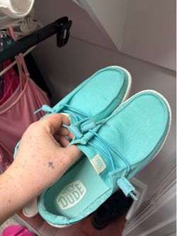 Hey Dude’s Sz 9