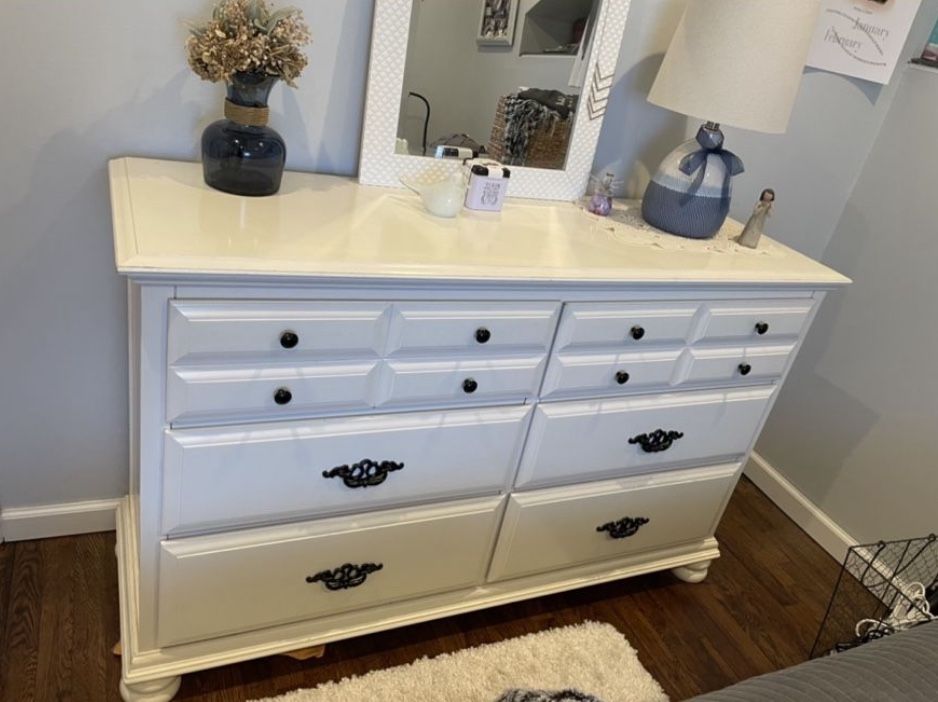 white dresser with black top Hardware 54 1/2 “ W X 34” H17 1/2 D for Sale in Islip, NY composite Mirror cocktail-floral-dresses Backless Dresses - Low Size:17 1/2 x 36
