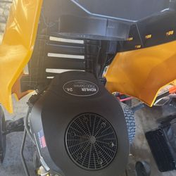 Cub Cadet Lawnmower 