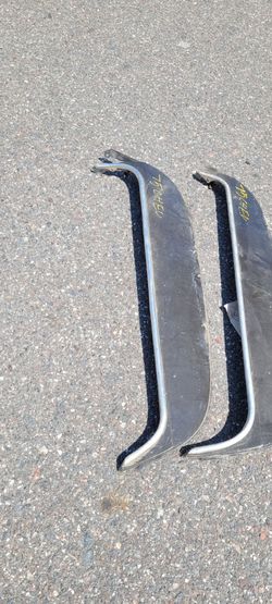 Fender skirts  1975 chevy impala. Capris