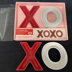 New XO Valentine’s Day Ceramic Candy Plates Dishes Table Decor  