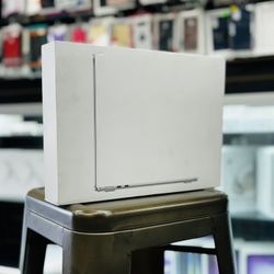 MacBook Air 13in M3 Chip 