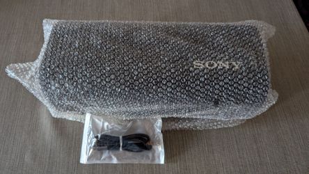 Sony - ULT FIELD 5 Wireless Speaker - Black
