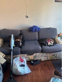 Pull out couch