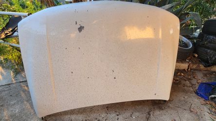 99-06 Yukon DENALI hood
