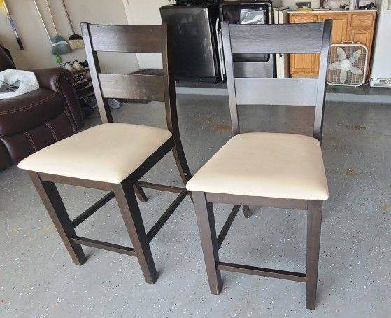 Bar Stool. High Chairs X2. Dinning Roon Chair For High Table