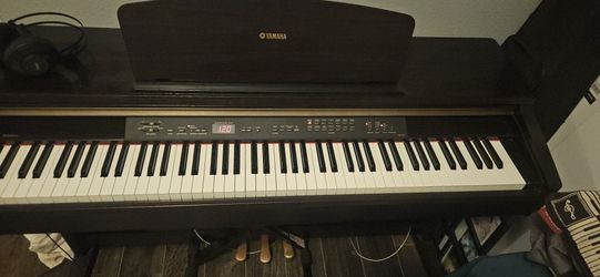 Yamaha Electric Piano