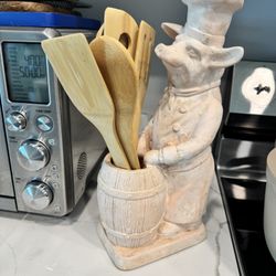 Vintage Fleur De Lis French Chef Pig Statue Kitchen Utensil Holder