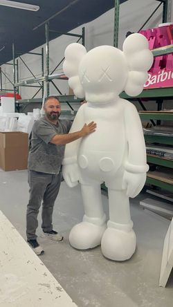 Giant Kaws, Huge Kaws, Big Kaws 8ft Tall
