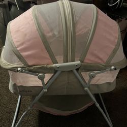 Dream On Me Pink Bassinet 