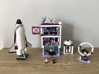 Lego Friends Space Center