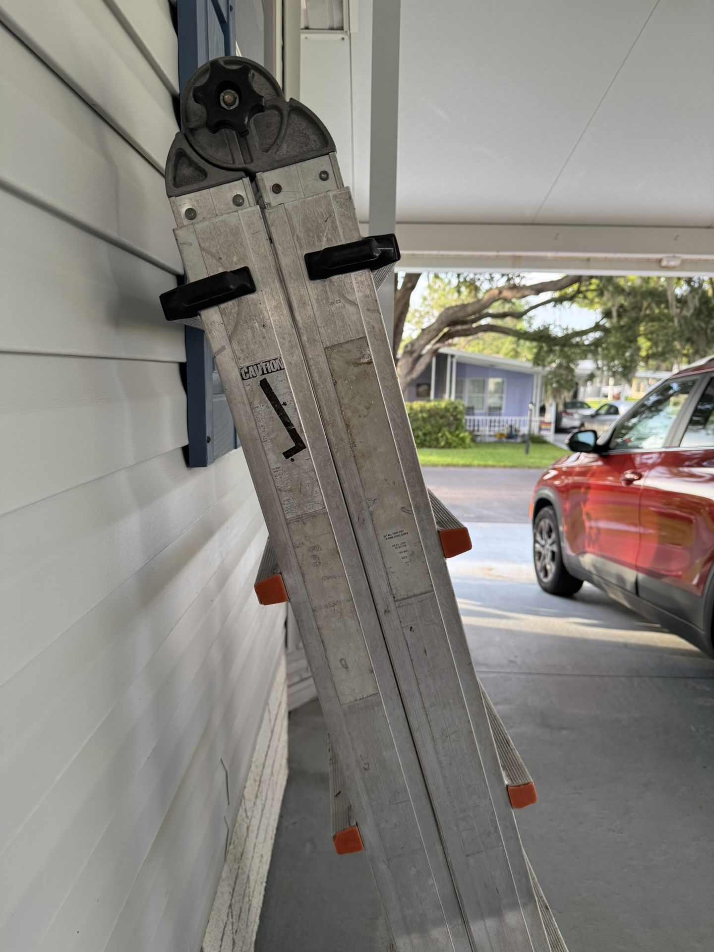 22’ Telescoping ladder