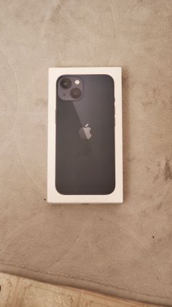 ​Apple iPhone 13 in Midnight, unlocked, 128GB storage