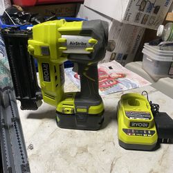 RYOBI 18ga 18v Battery 8.0 and Charger 