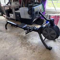 Nordic track RW900 Rowing Machine