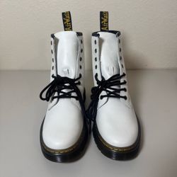 Dr Martin Zavala combat boots W / 9 M / 8