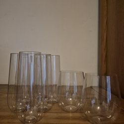 Champagne Flutes/Wine Cups
