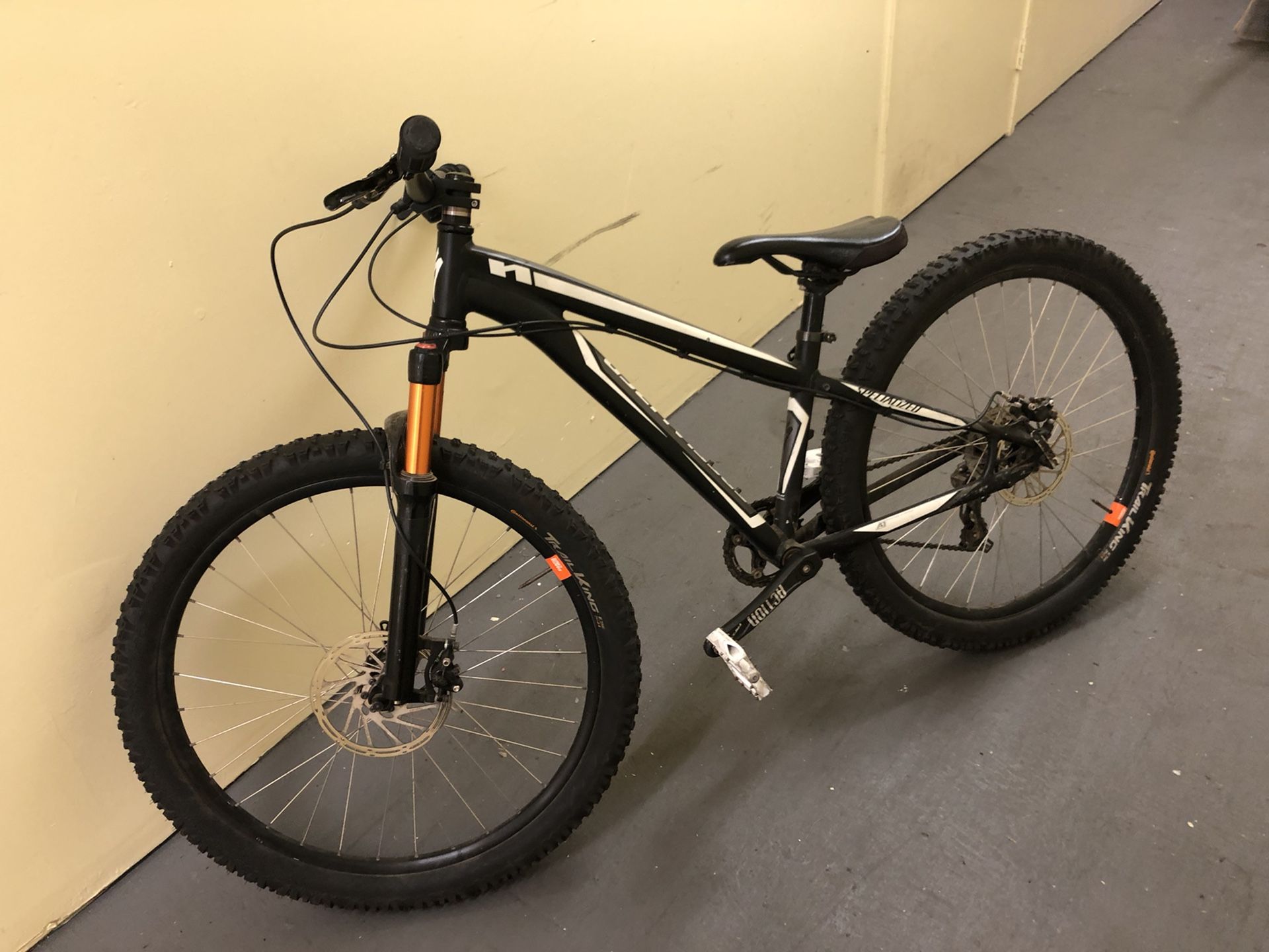 300$ Specialized Bike With Fox Shocks Sram Xo Brakes Custom