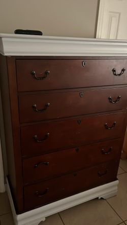 Dresser