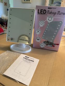 ✨ Brand New ONYX Professional LED Makeup Mirror – Never Used! ✨