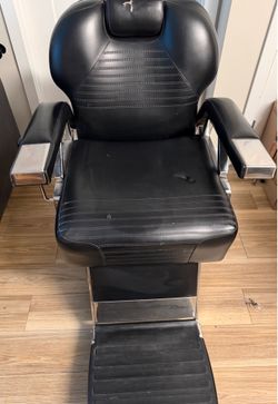 Black Heavy Duty Barber Chair