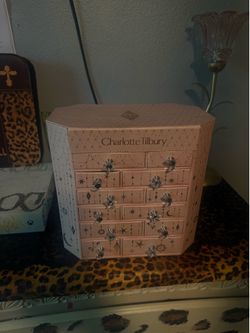 Charlotte tilbury