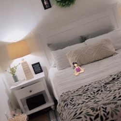 Queen Size Bed Frame 