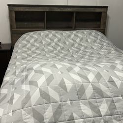 Ashley Furniture/ Full Size Bed w/ Mattress Like New