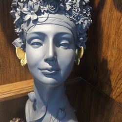 Goddess Statue $25