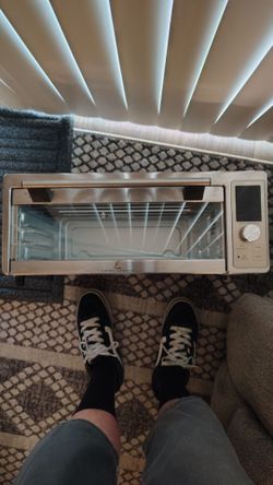 Emeril Lagasse power grill 360. 6 in 1 countertop convection toaster oven.